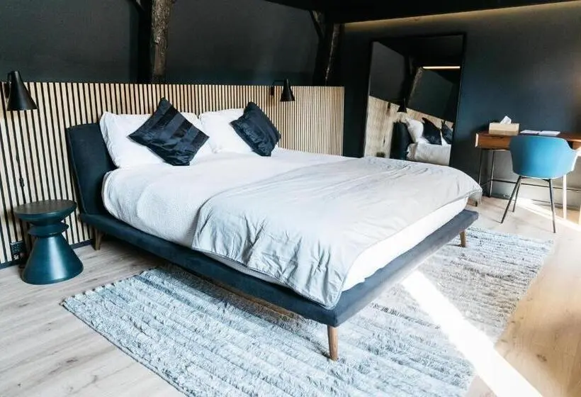 デラックスルーム, Hemma