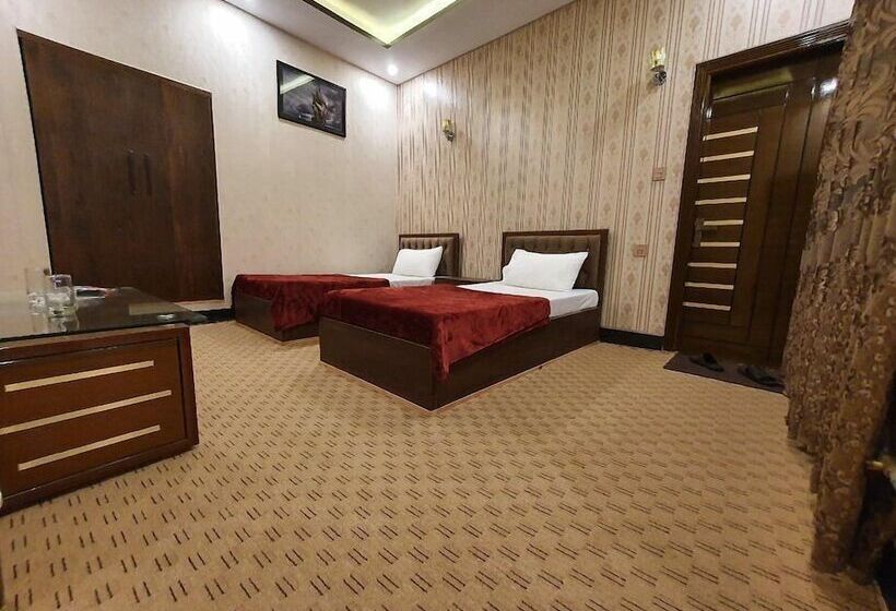 اتاق لوکس, Husnain Resort By Saud Khan