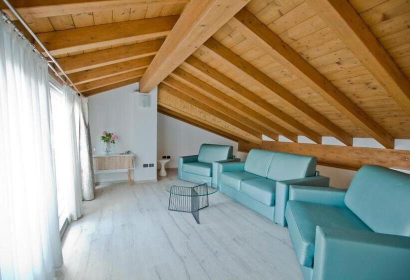 جناح عائلي, Lago Di Como