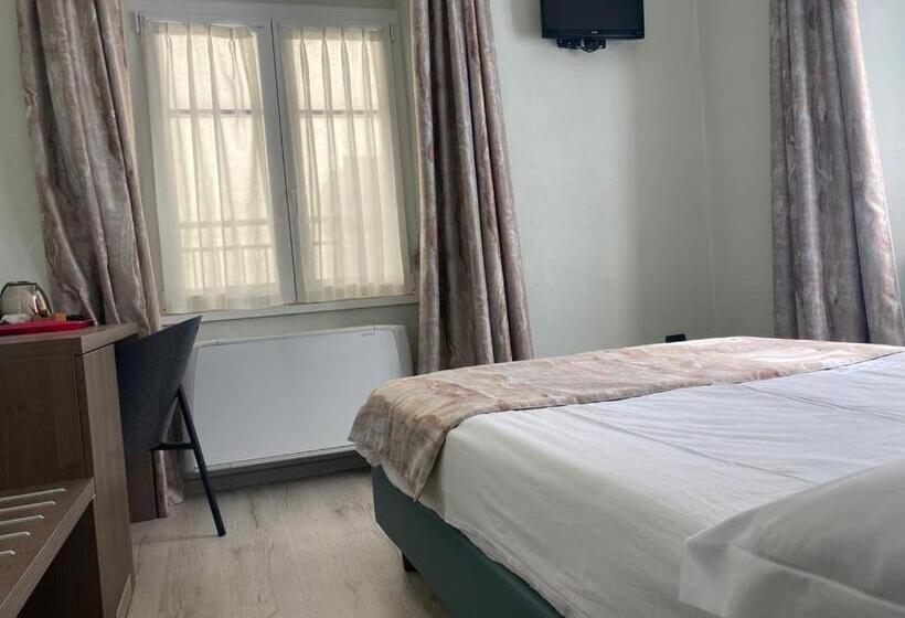 غرفة أساسية, Lago Di Como