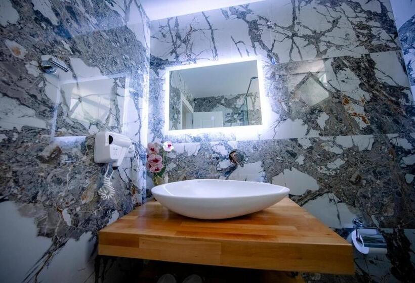 Habitació Deluxe, Olsi