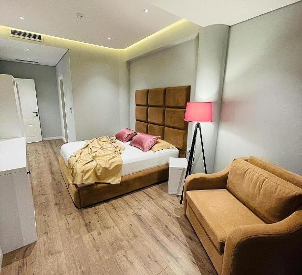 Habitació Triple Deluxe, Olsi