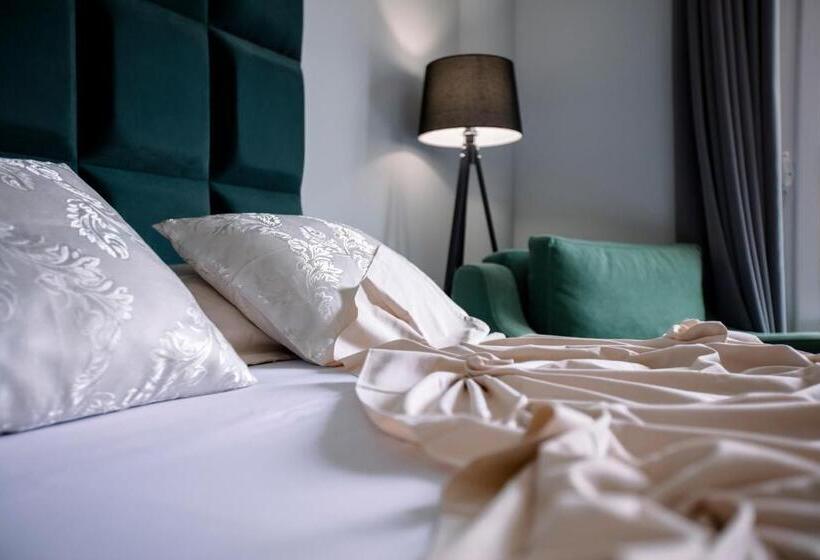 Habitació Superior, Olsi