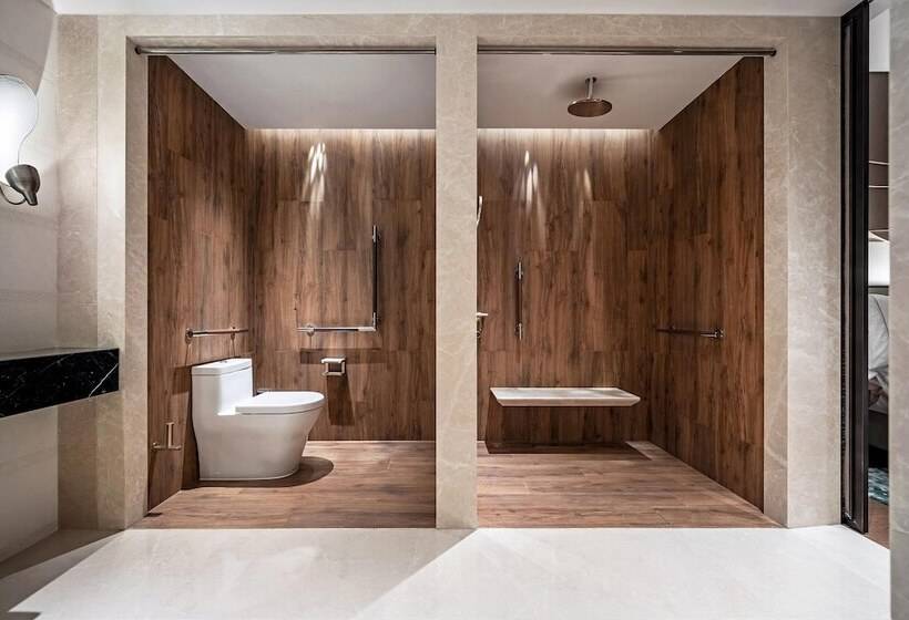 스탠다드 룸 더블 침대, The Westin Nanjing Resort & Spa