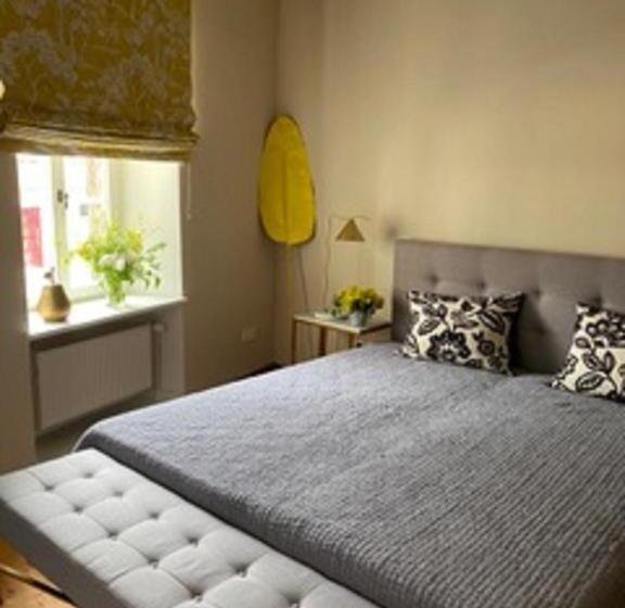 标准间, Gutsverwaltung Schloss Eyrichshof