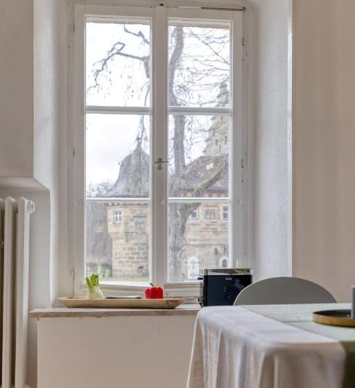 带2个卧室的公寓, Gutsverwaltung Schloss Eyrichshof