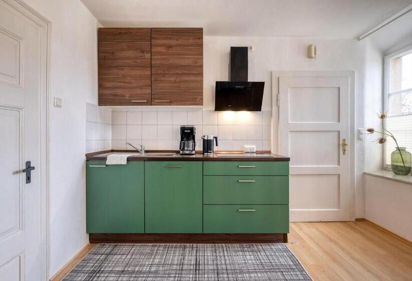 带2个卧室的公寓, Gutsverwaltung Schloss Eyrichshof