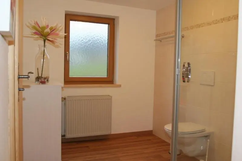 Quarto standart com varanda, Knotzenlehen