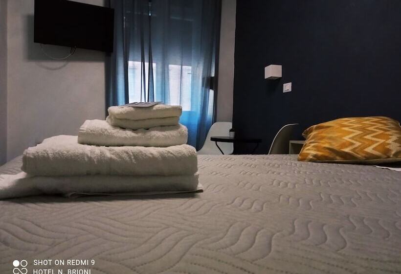 اتاق عادی, Brioni