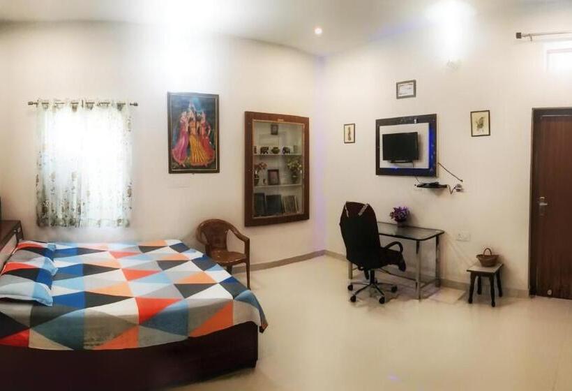 Quarto Deluxe, Ghodela Niwas