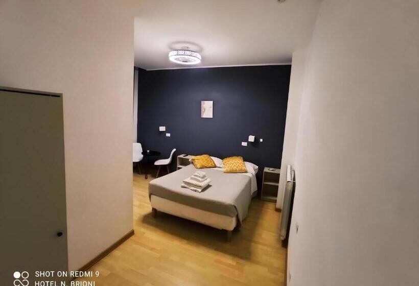 اتاق استاندارد, Brioni