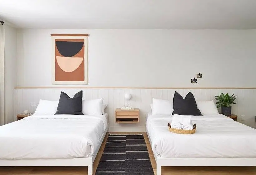 クイーンサイズベッドのスタンダードルーム, Somewhere Inn Calabogie