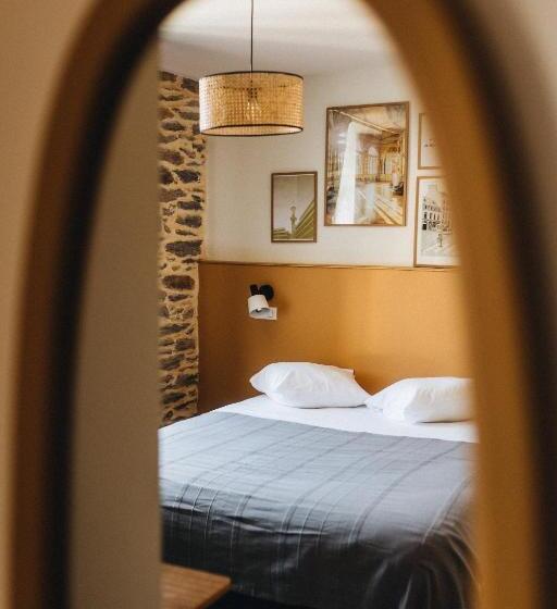 اتاق استاندارد, Les Chouettes Hostel