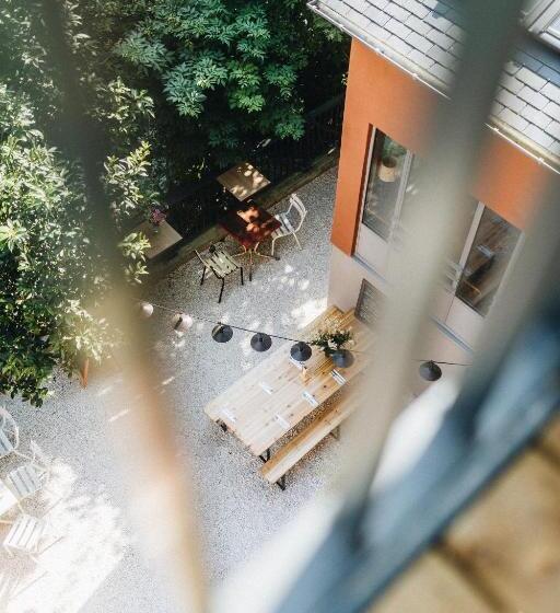 标准房带园景, Les Chouettes Hostel