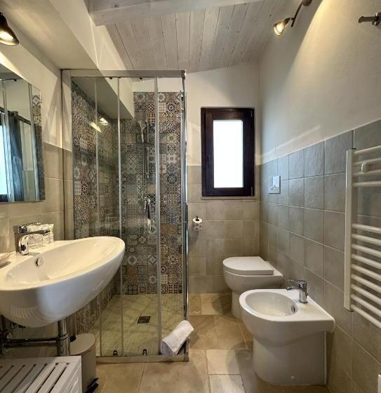 اتاق خانوادگی, I Trulli Del Fauno