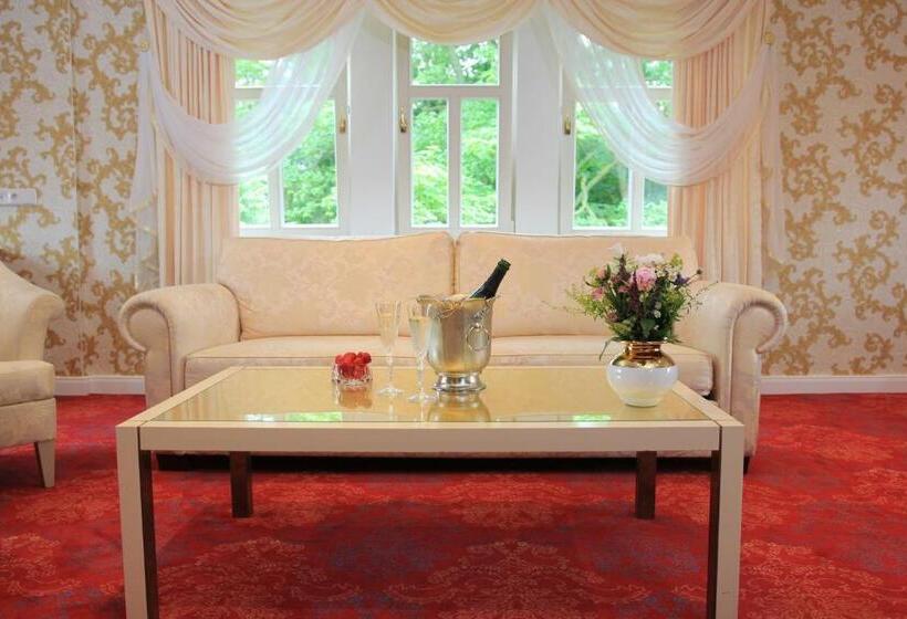 주니어 스위트, Boutiquehotel Schloßpalais