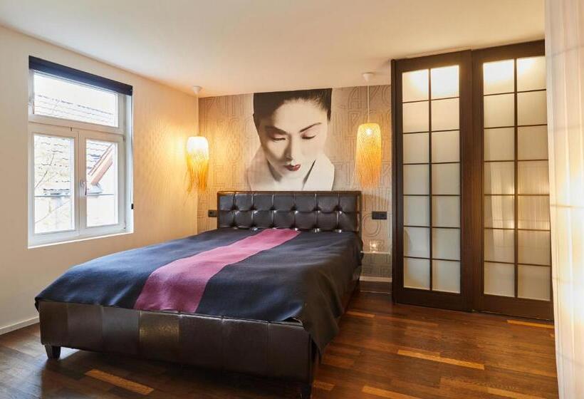 스탠다드 룸, Der Zauberlehrling