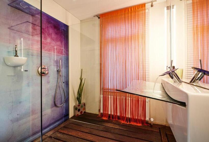 이코노미 룸, Der Zauberlehrling