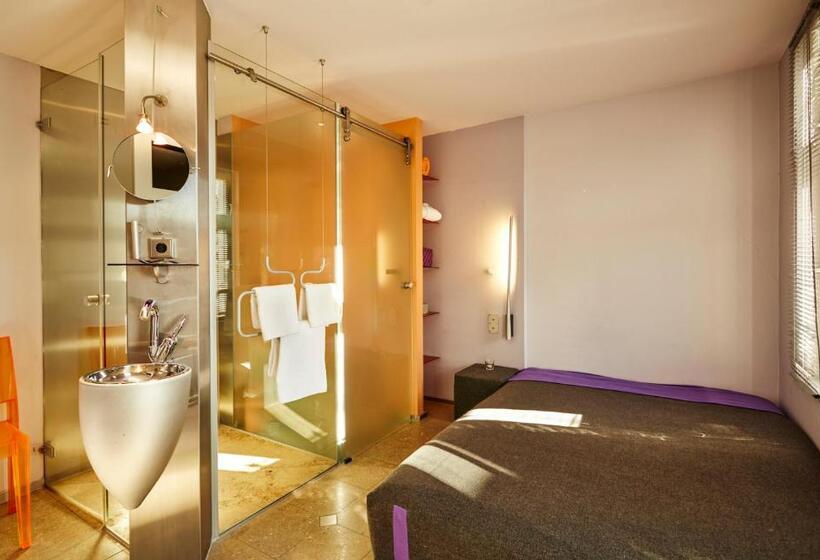 이코노미 싱글 룸, Der Zauberlehrling