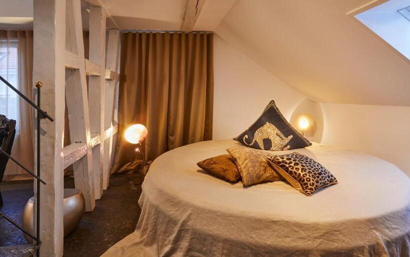 자쿠지 스위트, Der Zauberlehrling