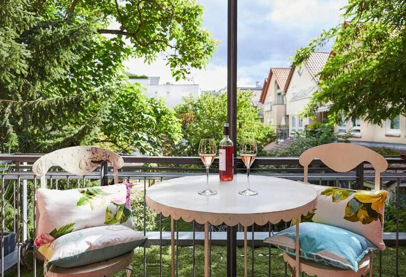 스탠다드 발코니 룸, Der Zauberlehrling