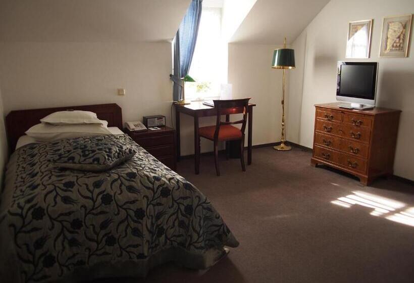 Standard Single Room, Falderhof