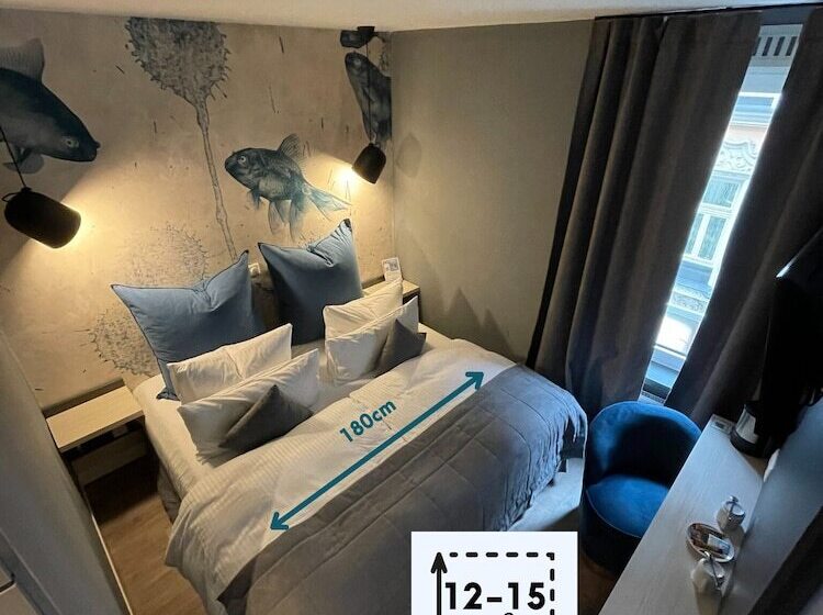 غرفة سوبيريور, Falkenturm