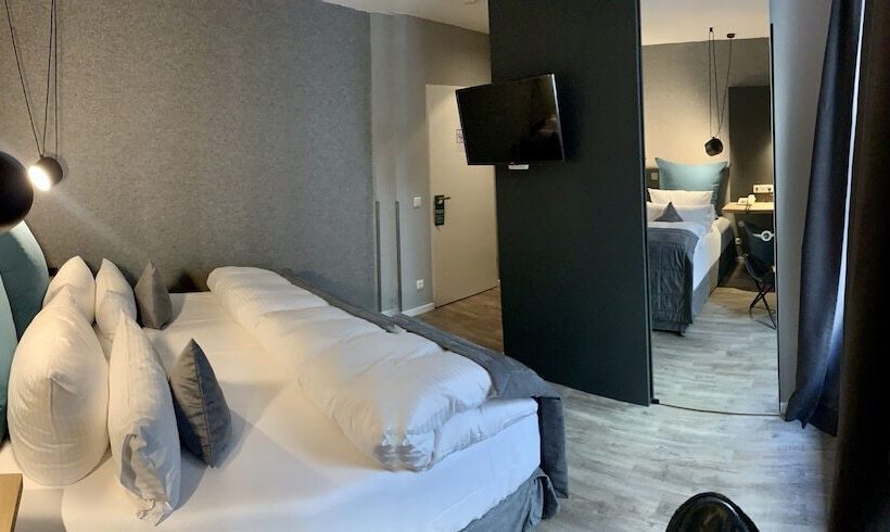 غرفة سوبيريور, Falkenturm