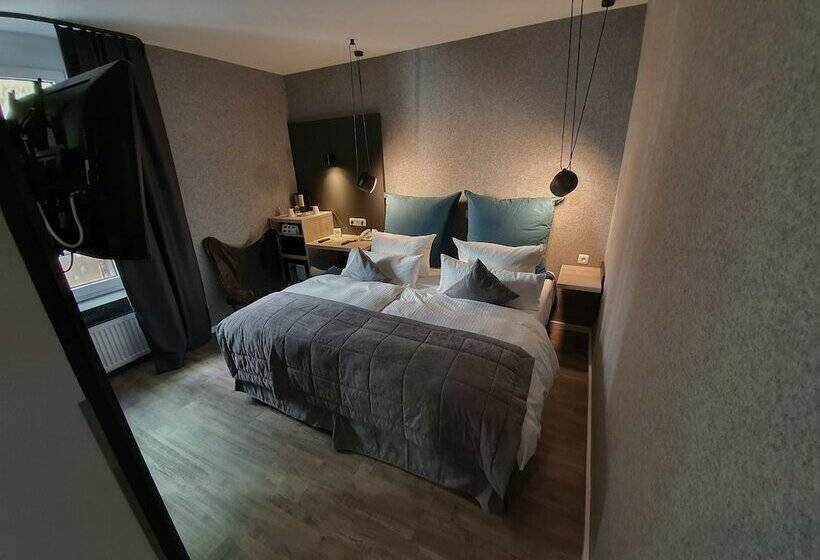 غرفة سوبيريور, Falkenturm