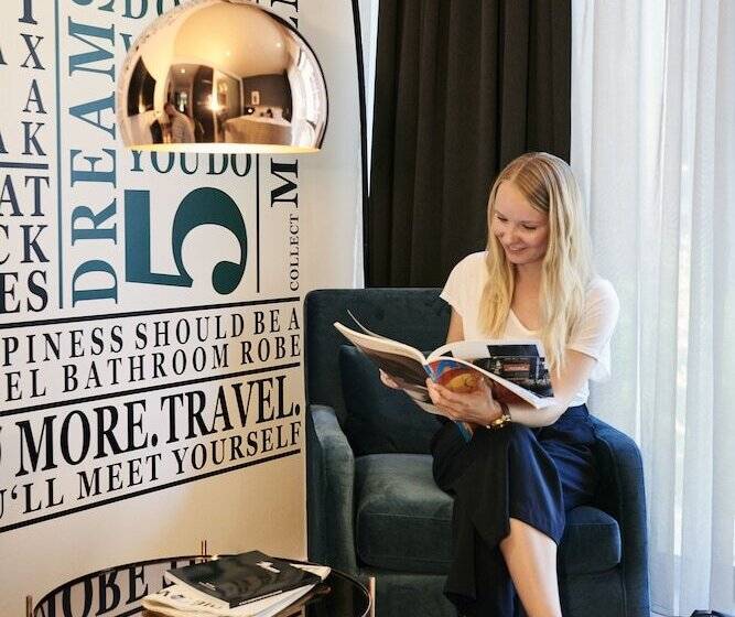 싱글 디럭스 룸, Hansa