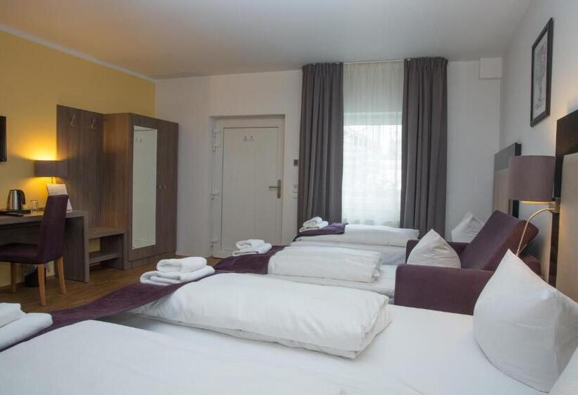 Habitación Triple Estándar, Goethe Hotel Messe By Trip Inn