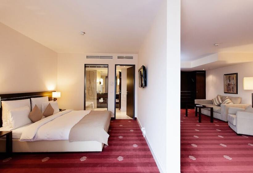 주니어 스위트, Vier Jahreszeiten Starnberg