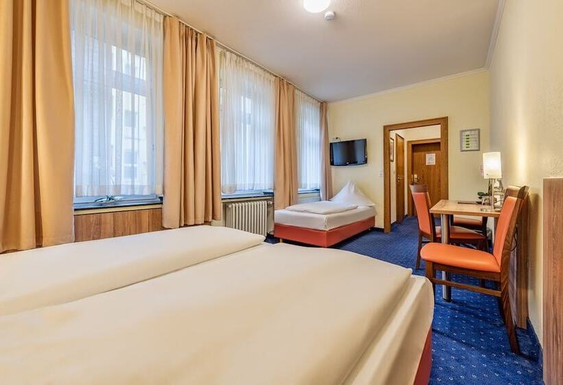 اتاق استاندارد سه نفره, Windsor