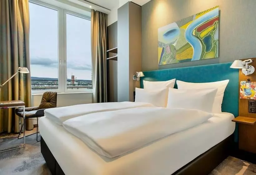コンフォートルーム, Motel One Wiesbaden