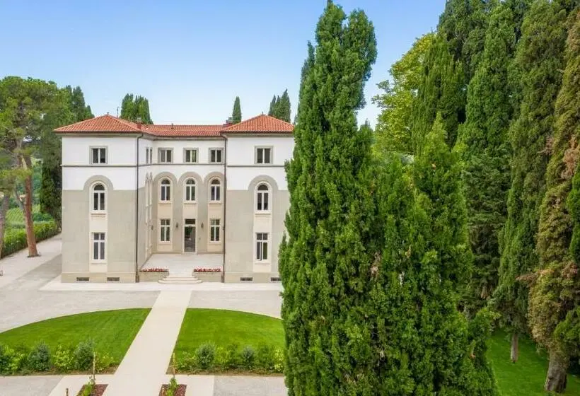 スイート, Villa Monty Banks