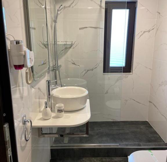 スイート, Gorgeous Villa