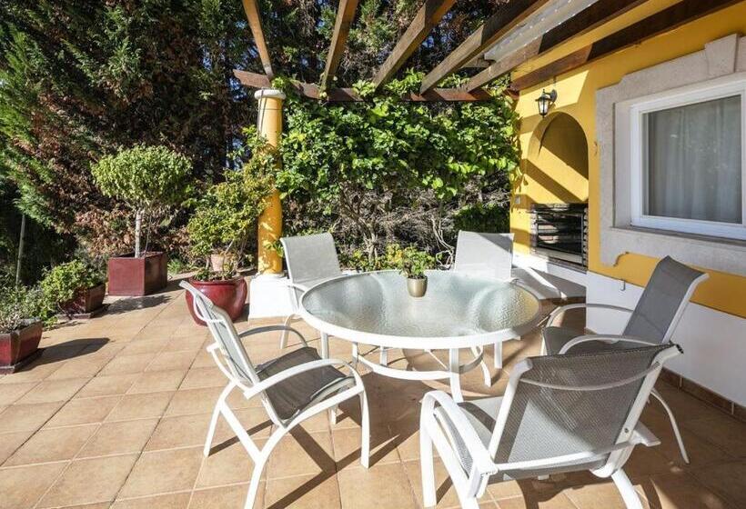 آپارتمان 1 خوابه, Villa Vale De Lapa Amazing Sea Views Heated Swimming Pool Jacuzzi Ac   Stunning House