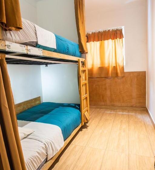 Кровать в Общей Комнате, Viajero Paracas Hostel