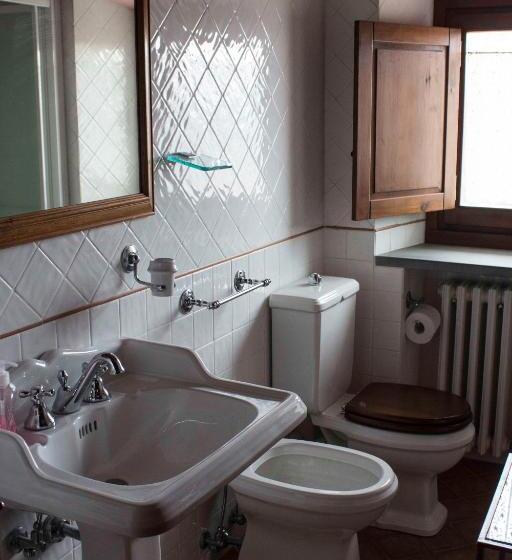 סוויטת 2 חדרי שינה, B&b I Trebbiali