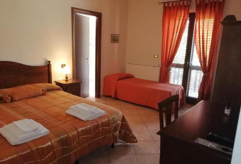 Четырехместный Номер Стандарт, B&b L'antico Borgo