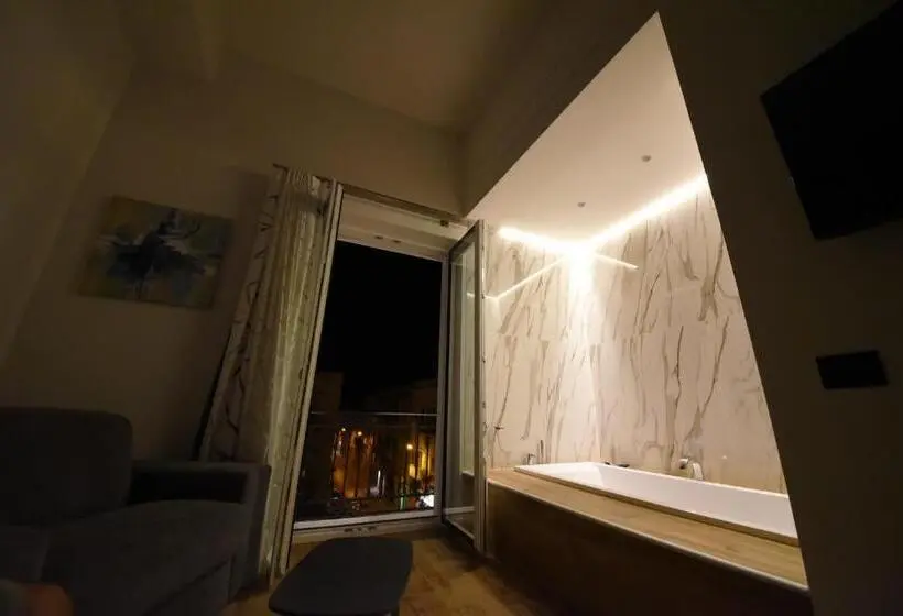 シティビュースイート, My House Luxury Home