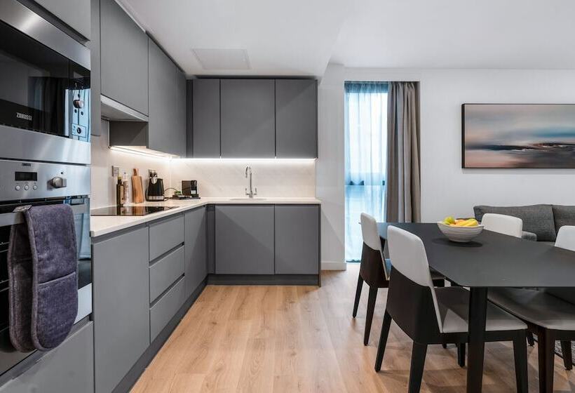 Апартаменты Premium 2 Спальни, Citysuites 2 Apart