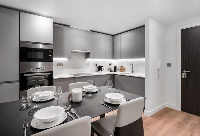 Апартаменты 2 Спальни, Citysuites 2 Apart