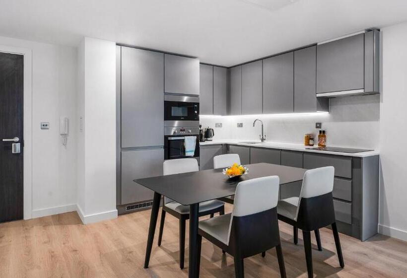 Апартаменты Семейные 1 Спальня, Citysuites 2 Apart