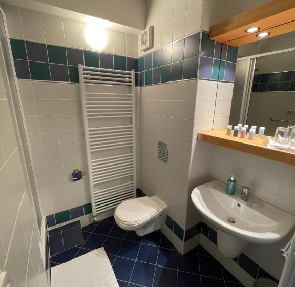 标准间, Laguna & Restaurant