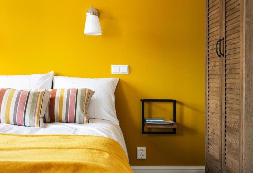 جناح عائلي, Snouck Van Loosen