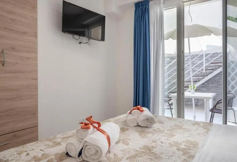 １階の１ベッドルームアパートメント, White Apartments & Spa
