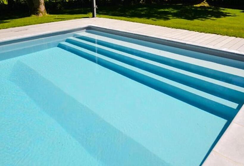 Comfort 3 Pers. Værelse, Hôtel Particulier Château Des Marais Proximité Et Vue Sur Le Lac De Grand Lieu