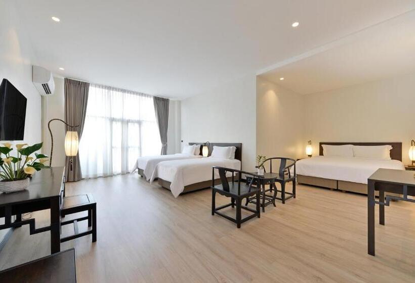 سوییت خانوادگی, Old Thai Heng