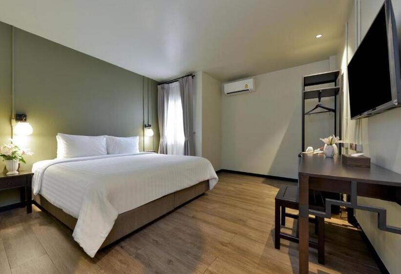 اتاق سوپریور با تخت بزرگ, Old Thai Heng